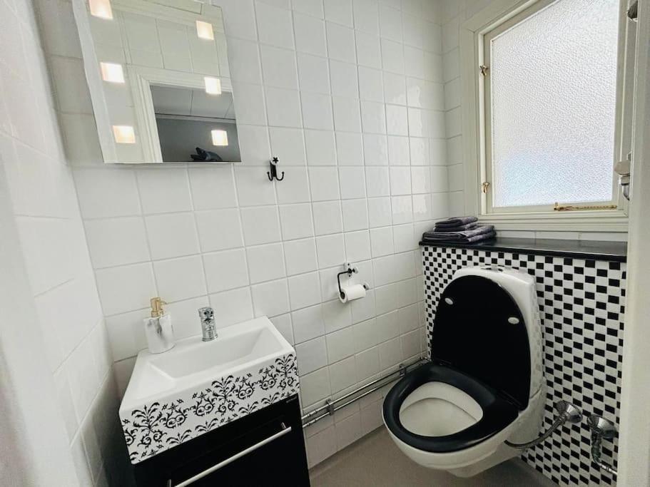 3Bdr Close To Nature A Beautiful Home Lake Nearby Ουψάλα Εξωτερικό φωτογραφία